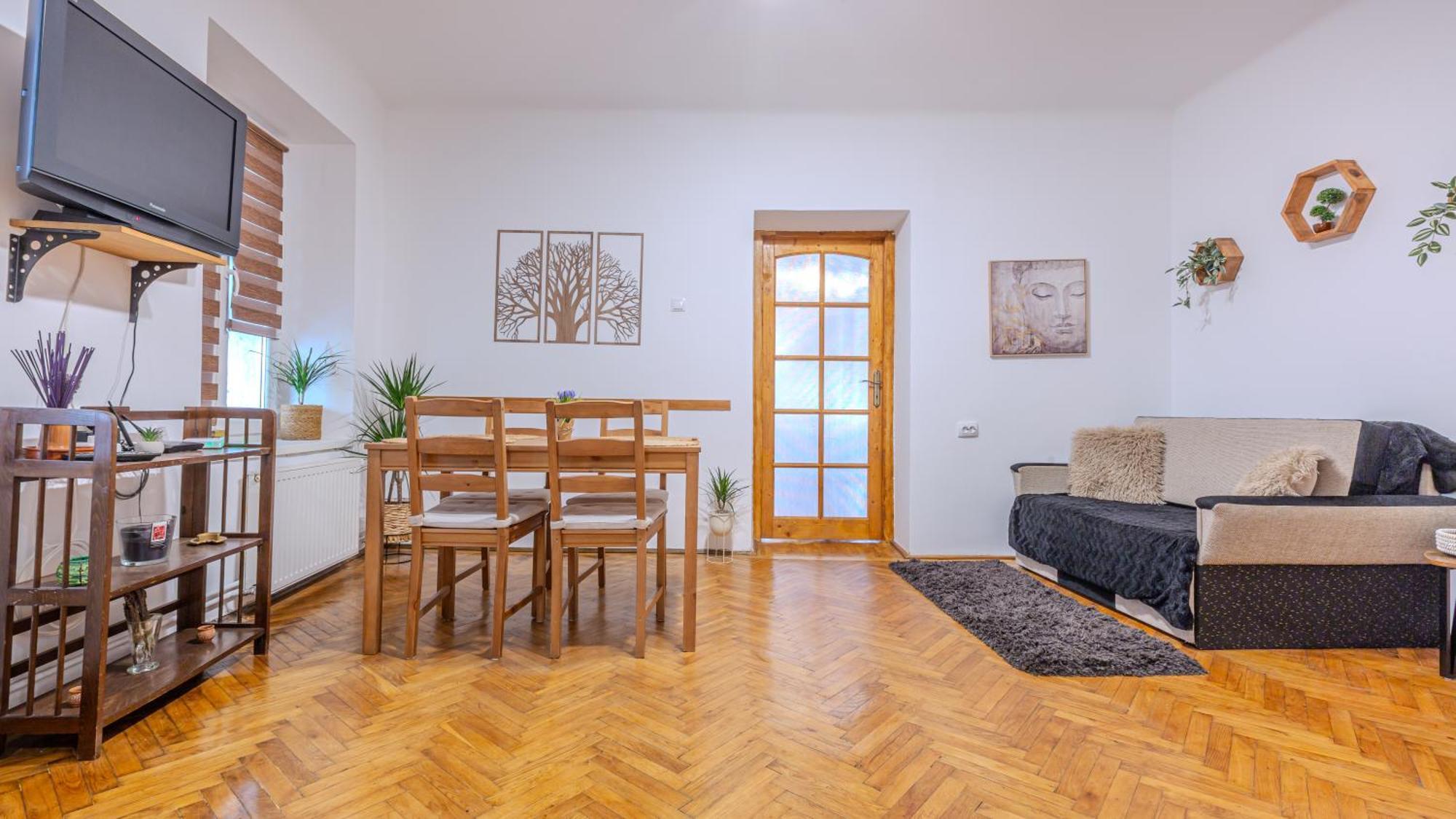 Apartamento Tree House-Old Town Braşov Exterior foto