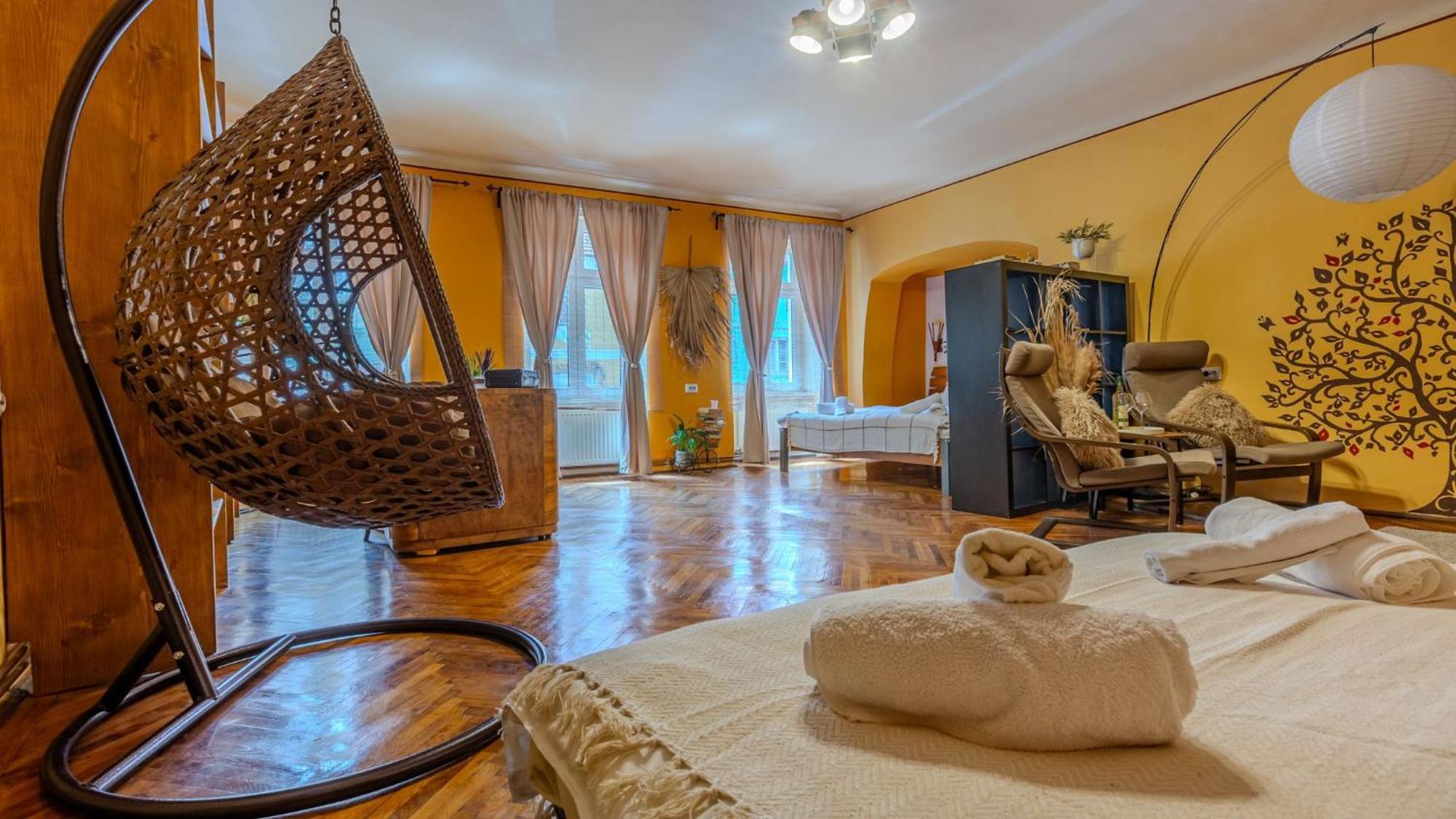 Apartamento Tree House-Old Town Braşov Exterior foto